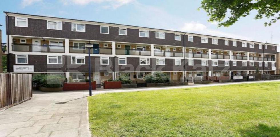 			4 Bedroom, 1 bath, 1 reception Apartment			 Whitton Walk , Bow E3